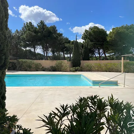 Maison 5pers-clim-piscine-wifi *